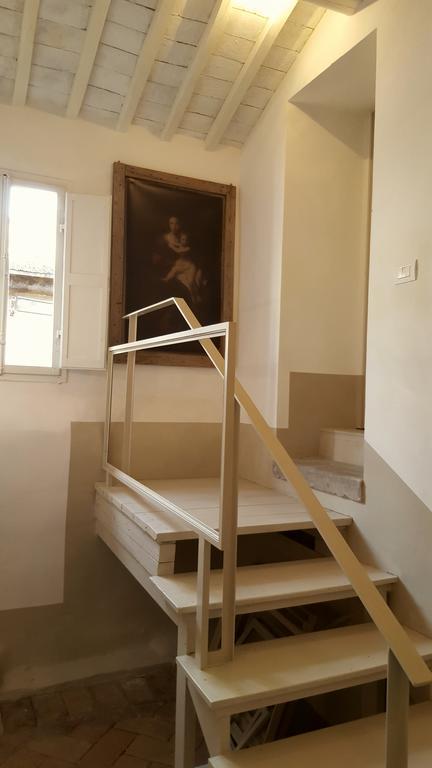 B&B A Piazza Del Gesu Витербо Экстерьер фото
