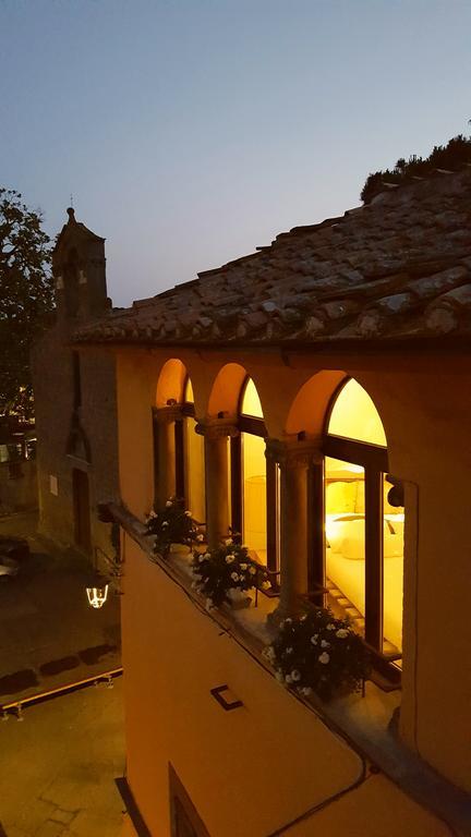 B&B A Piazza Del Gesu Витербо Экстерьер фото