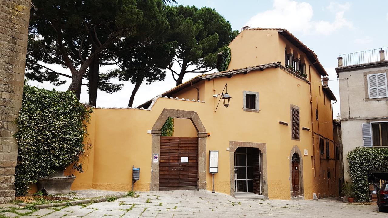 B&B A Piazza Del Gesu Витербо Экстерьер фото